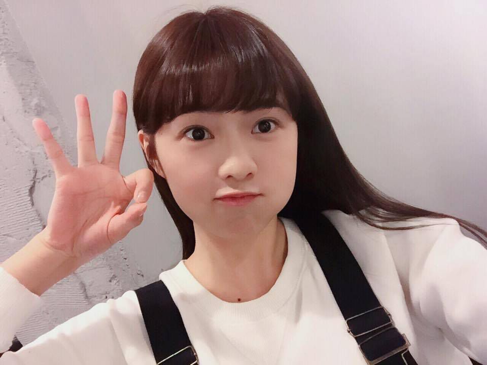 清纯氧气美女简廷芮自拍美图欣赏