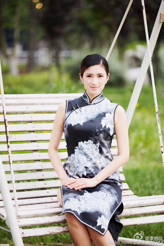 内地女模特李帅仪Michel自拍图片合辑