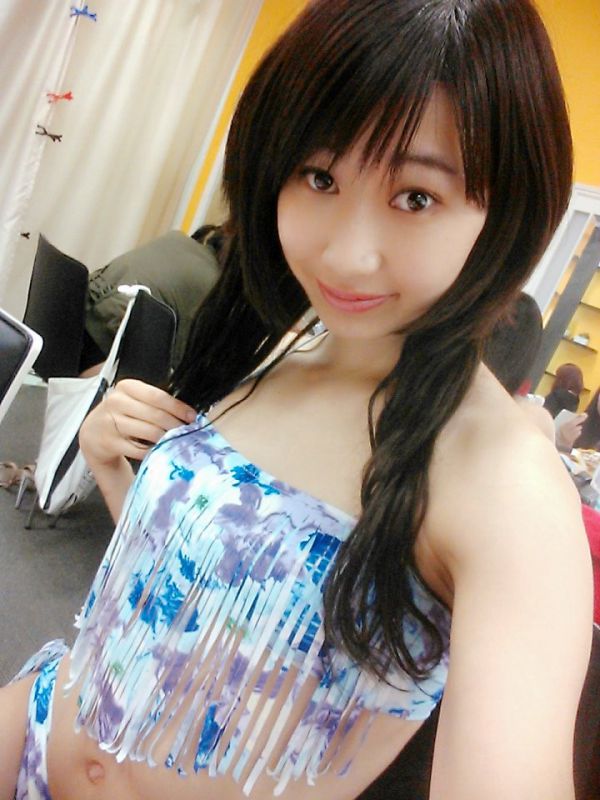 日本知名模特蓝田爱性感摄影写真