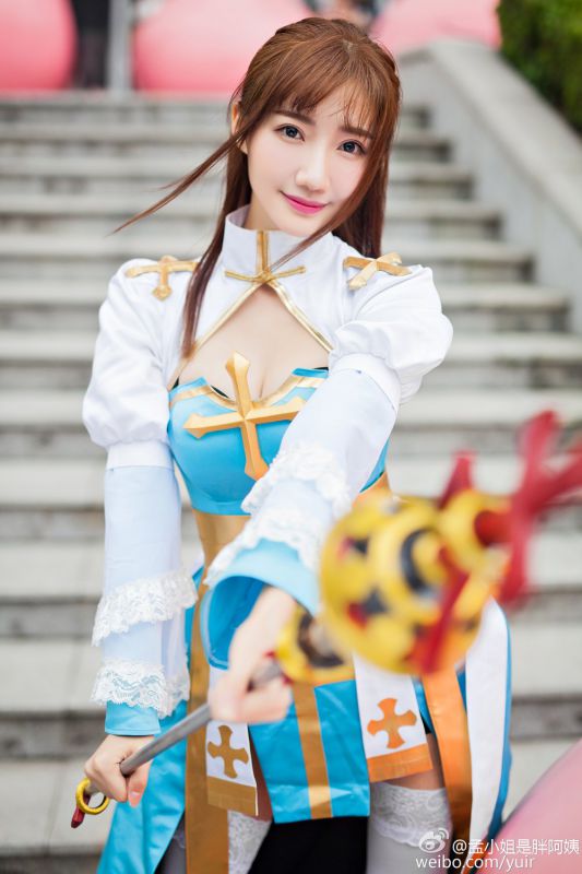 美女coser嫩模孟晓蓉Yuri美照图片大全