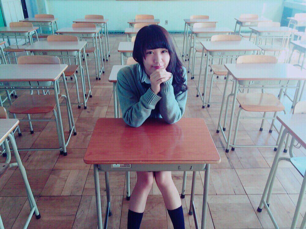 日本美少女山口璃私拍养眼图片