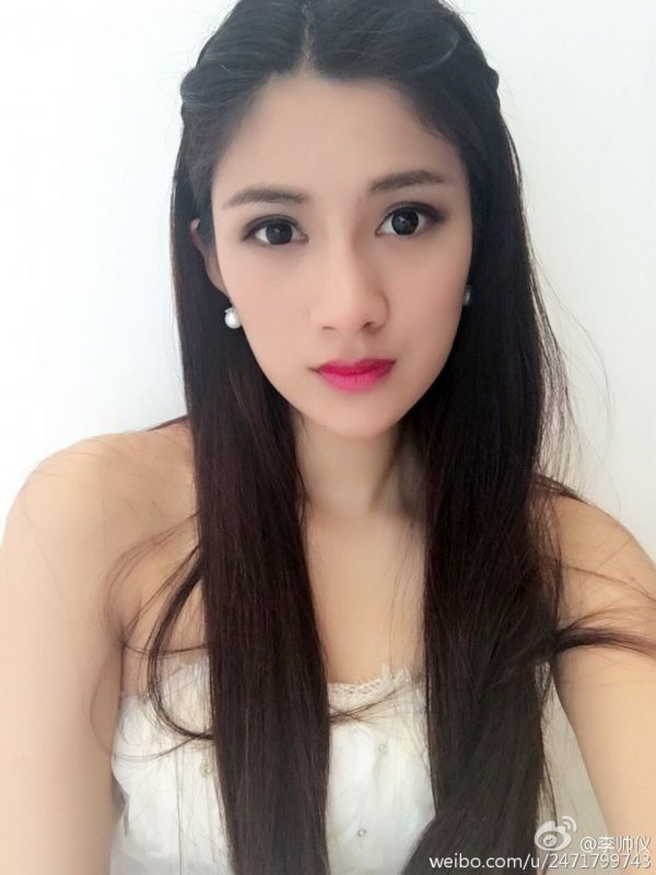 内地女模特李帅仪Michel自拍图片合辑