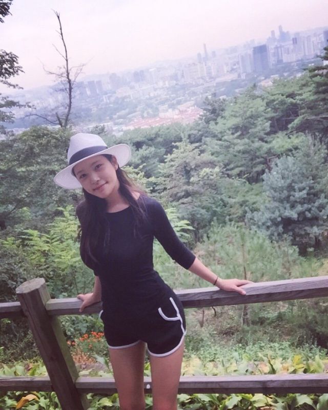 韩国酒窝美女Betteralicee私拍图片