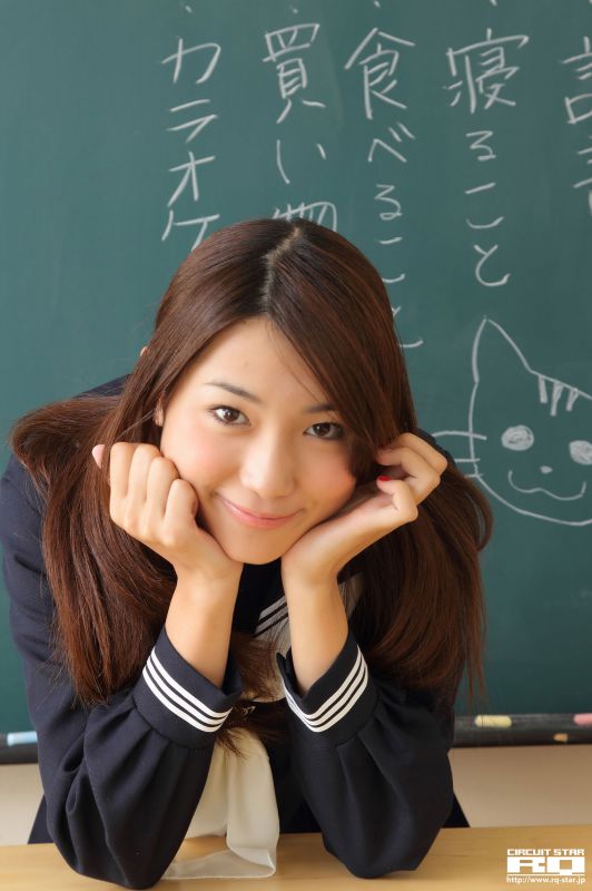 日本学生妹市蛑i教室制服摄影图片