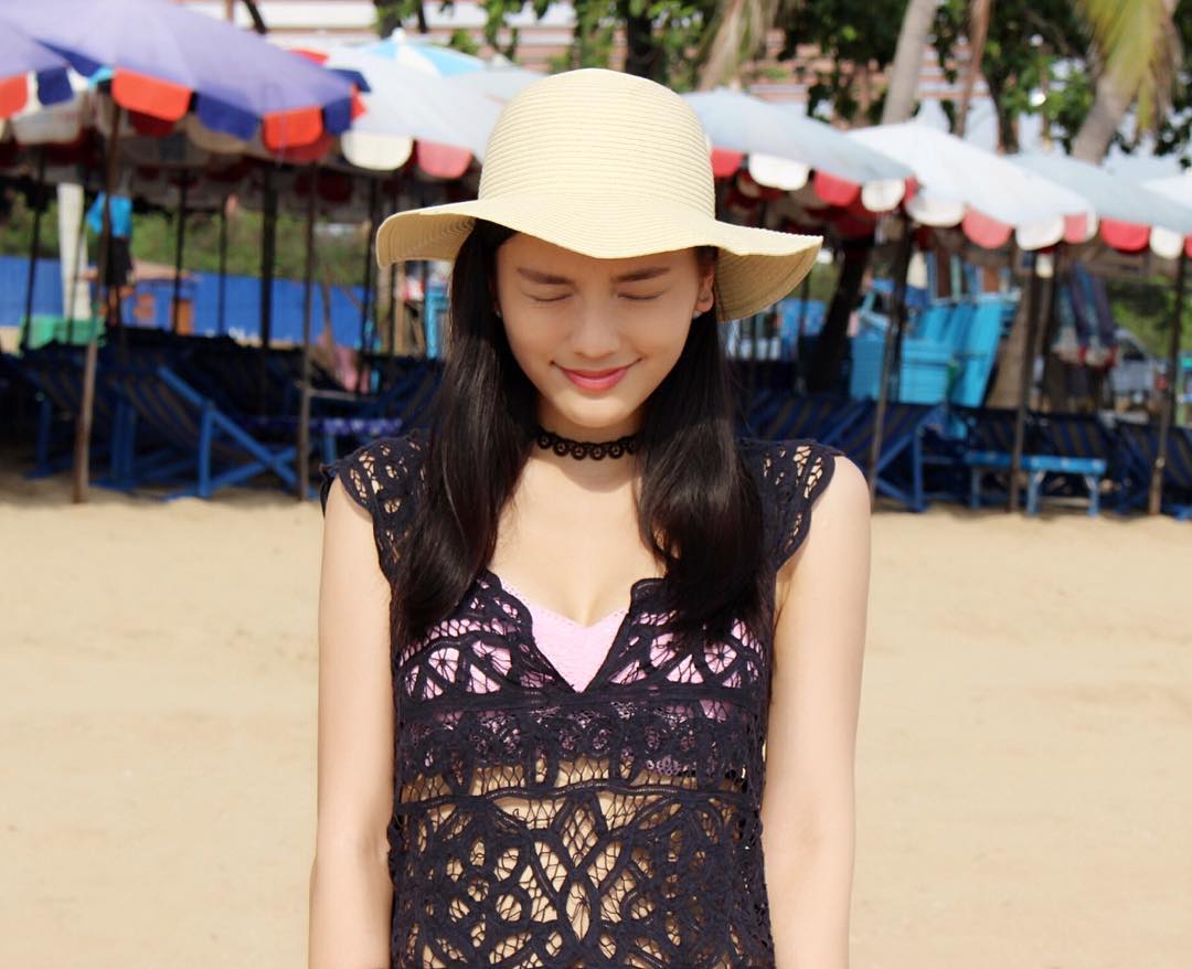 运动型美女黎纪君Christy Lai美照图片