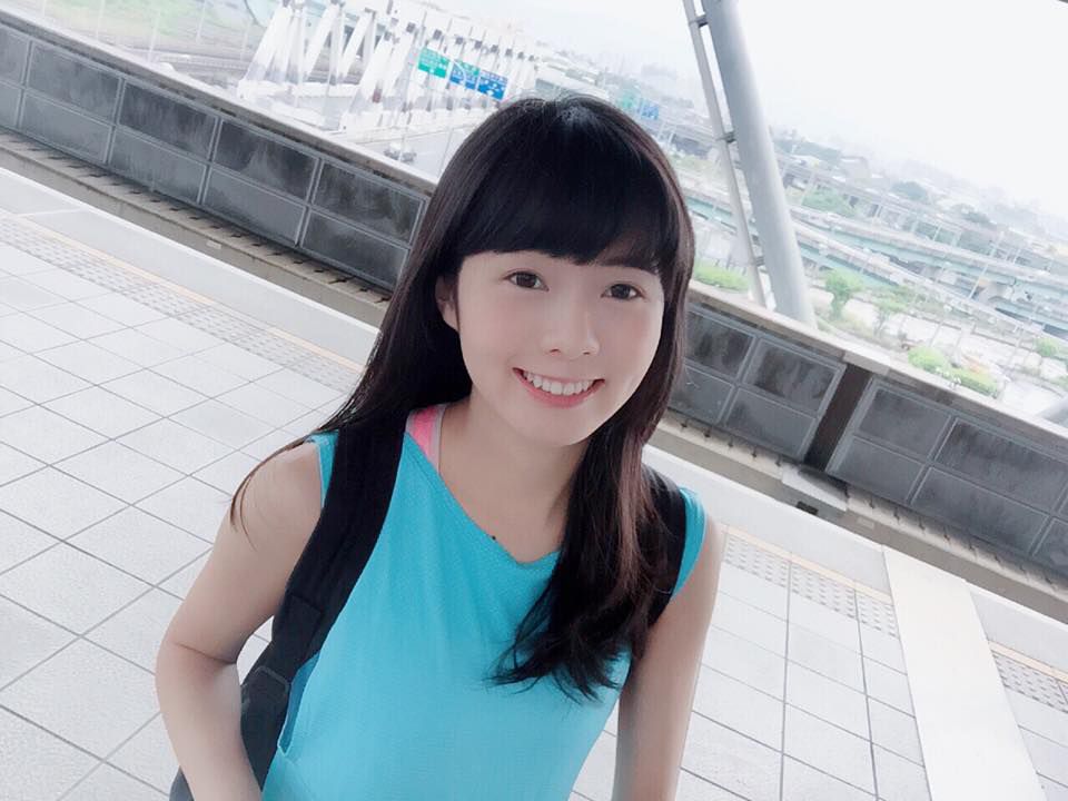 清纯氧气美女简廷芮自拍美图欣赏