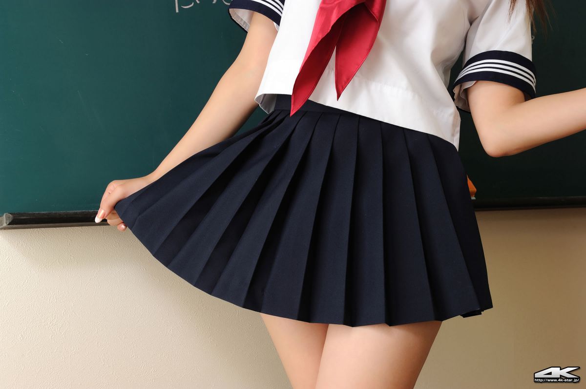 日本学生妹秋~ちひろ教室私拍写真图片