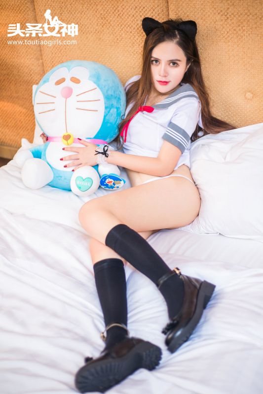 制服装美女崔爱熙性感私房照图片