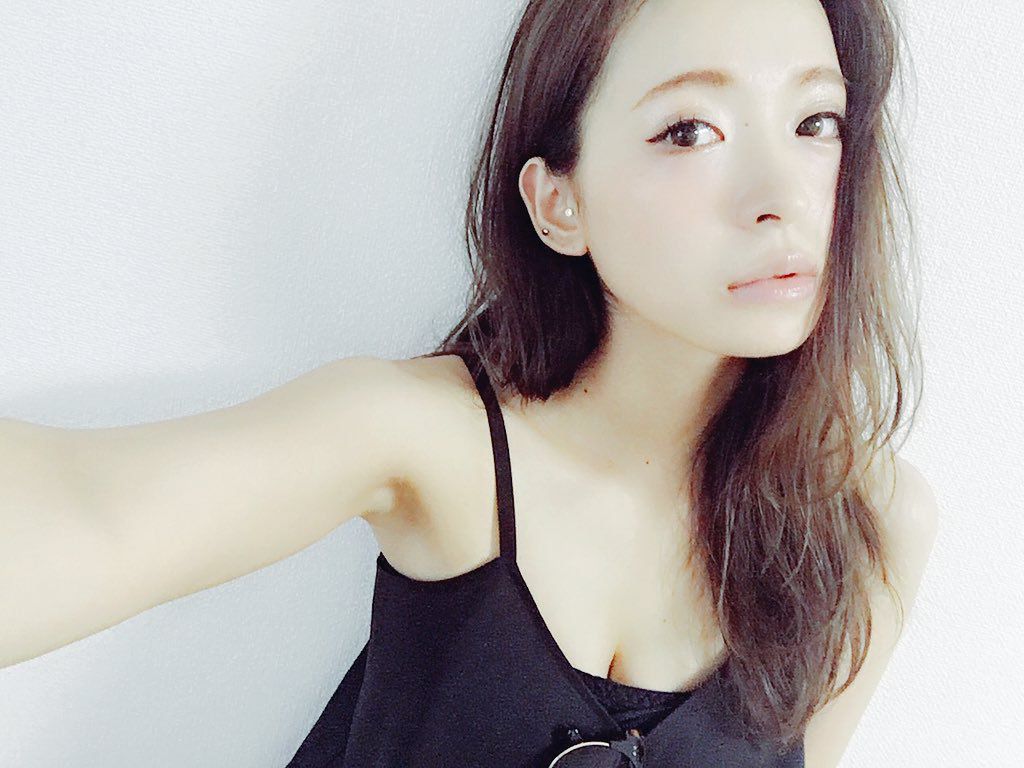 时尚美女模特中北成美私拍美照欣赏