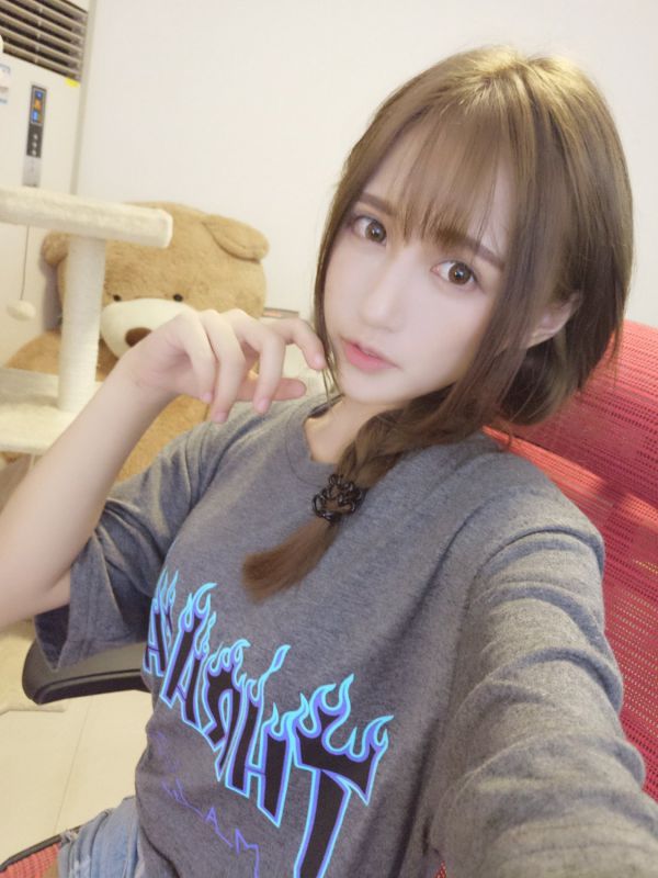 养眼美少女丸子yooo私拍美照图片大全