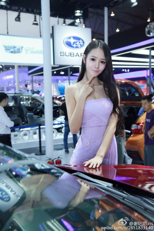内地女模特谢晓曦Lris私拍图片合辑