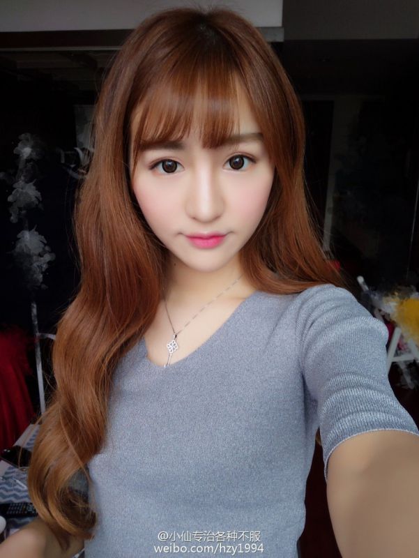 平面模特儿黄政屹微博私拍美图