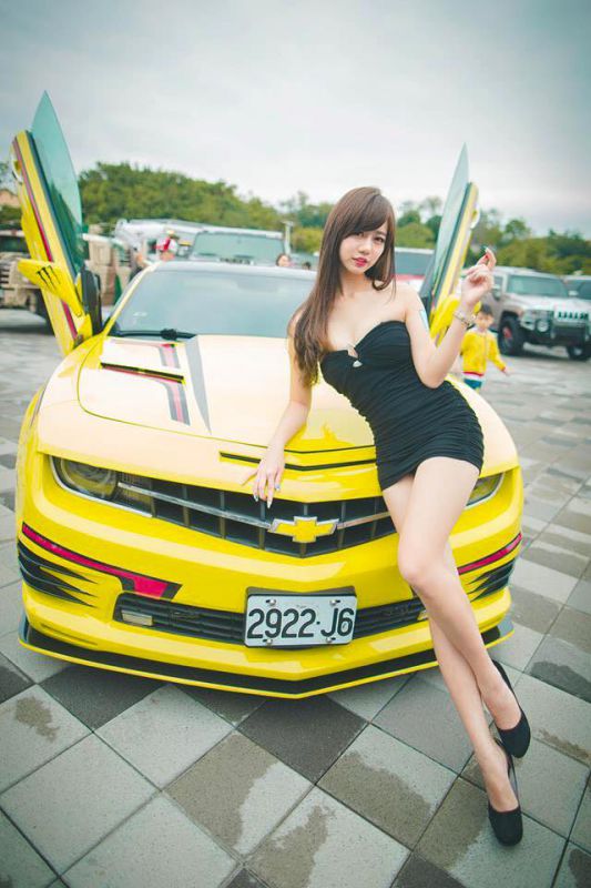 台湾美女模特张菁菁清纯写真图片