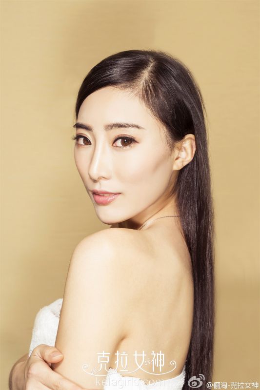 御姐型美女颖儿Bang妞私房摄影图片