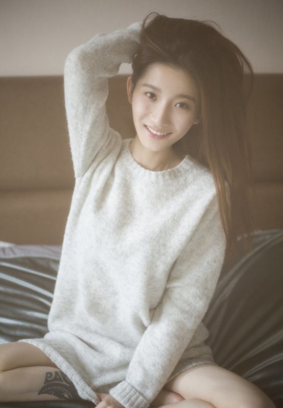 内地女演员蒲萄清秀笑容甜美日系写真