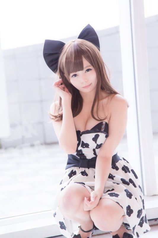 日本美女模特早みる私拍美图欣赏