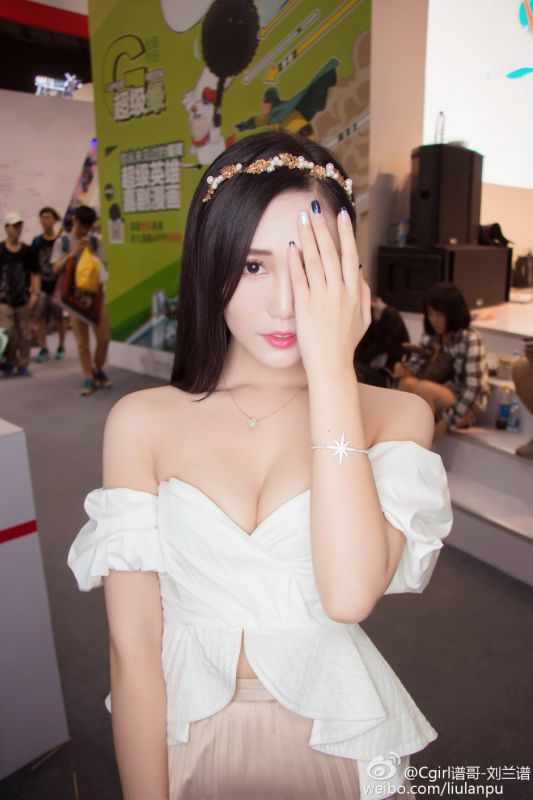 小蛮腰美女刘兰谱清纯私拍图片