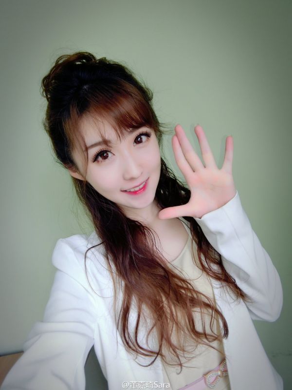 清新小美女董嘉琦Sara自拍写真图片