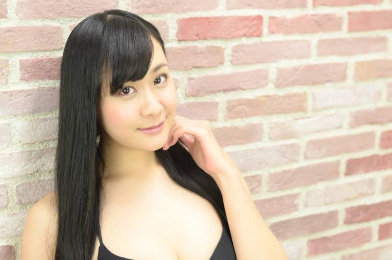 日本写真偶像松元千明性感写真图片