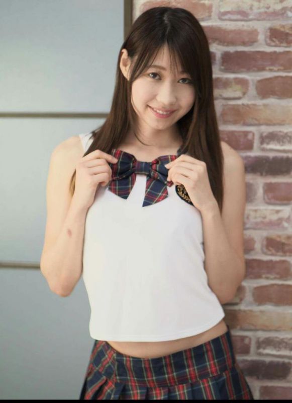 日本知名模特蓝田爱性感摄影写真