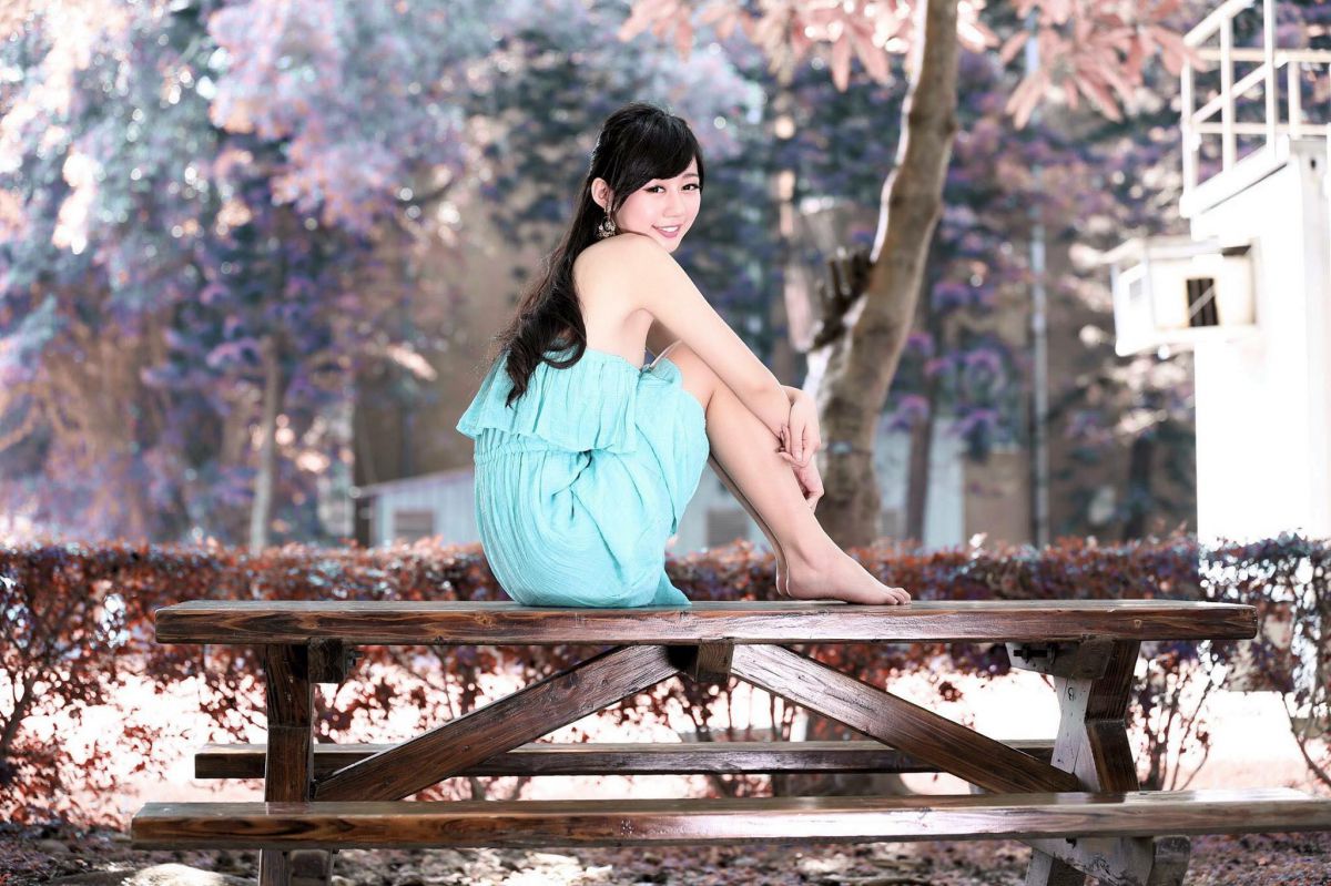 台湾美女模特张菁菁清纯写真图片