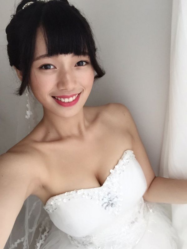 台湾学生妹彭楚燕Anna私拍美图照片