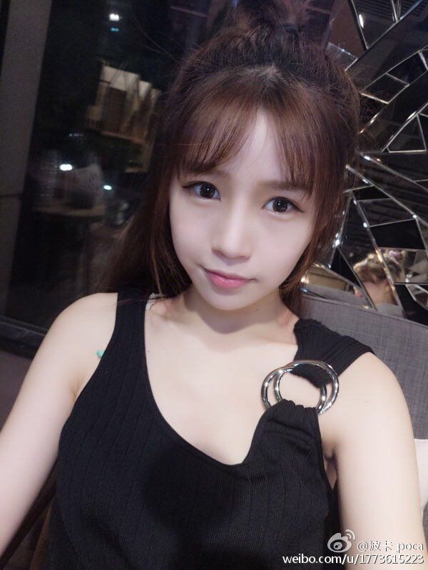 空气刘海美女支伟婷微博私拍美图