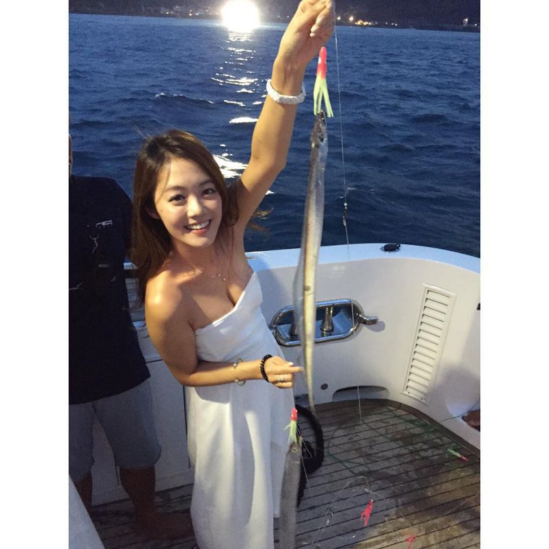 中俄混血美女林千又Demi比基尼写真图片