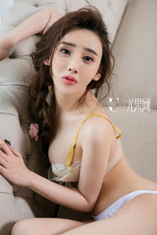 尤果网性感女模特于思琪私房诱惑写真
