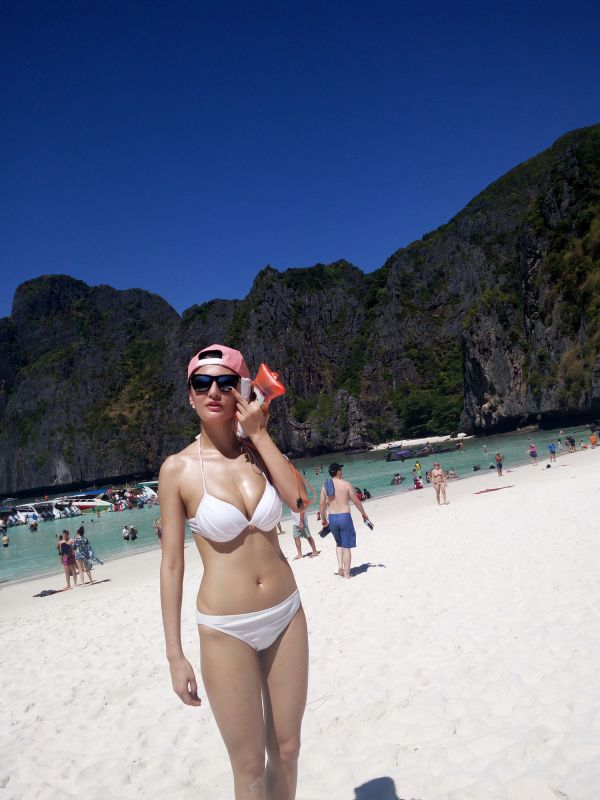 90后大胸美女莉h儿高清摄影图片合辑