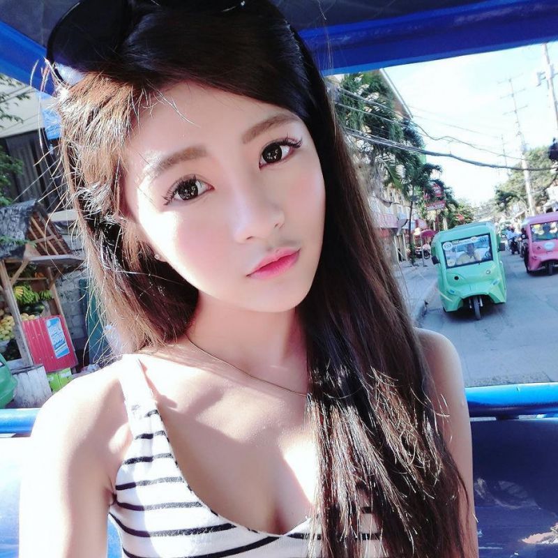 可爱甜美女生Momo毛毛私拍美图合辑