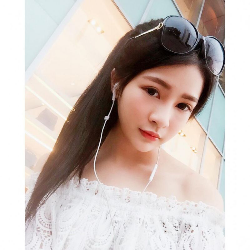 可爱甜美女生Momo毛毛私拍美图合辑