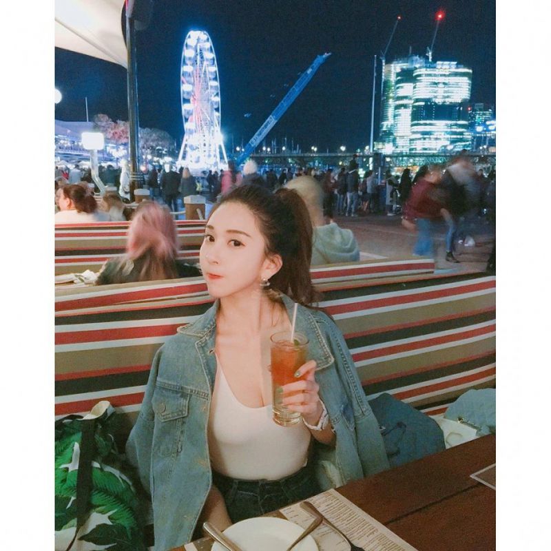 空灵美女粘婉柔唯美外拍图片