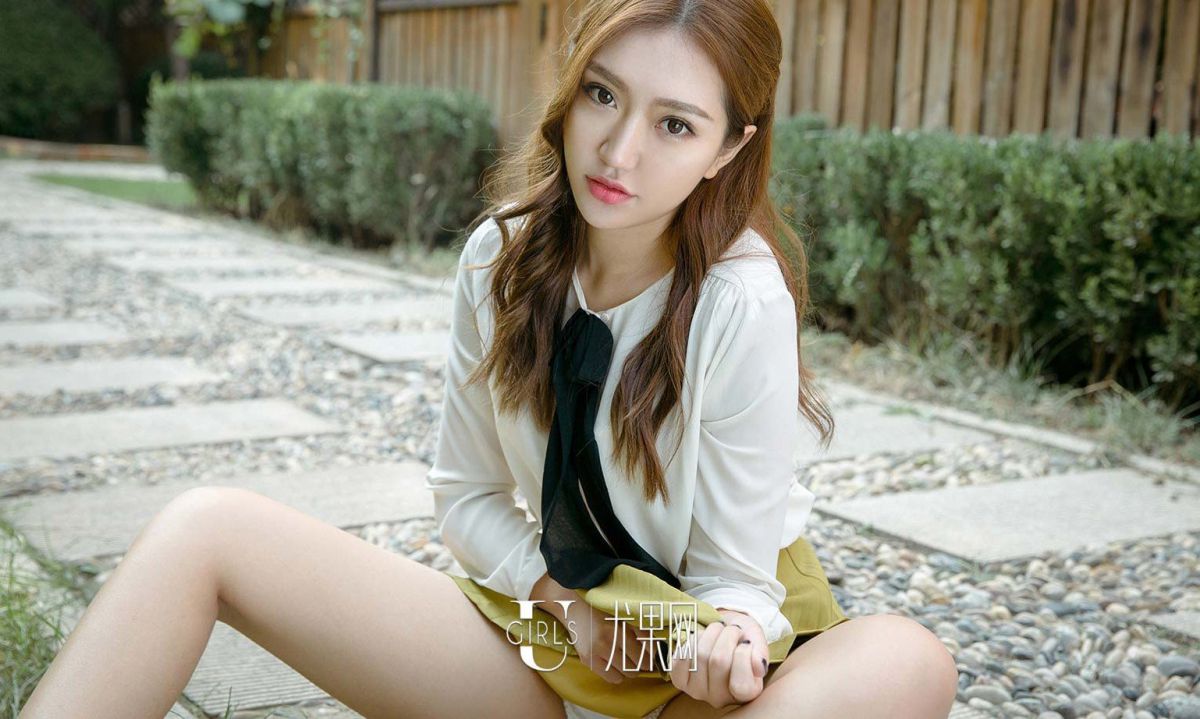 90后高挑美女Amy养眼私拍图片