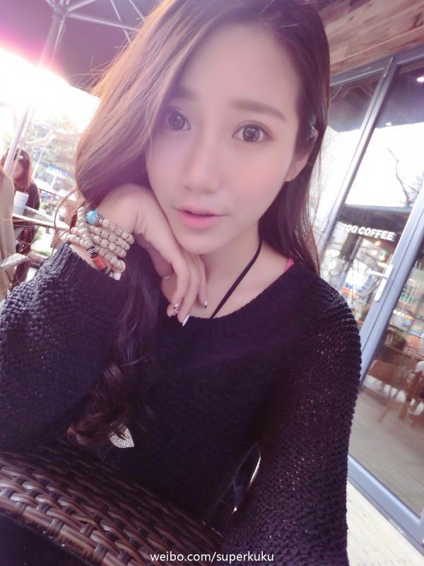 甜美系女生洪毓Kuku自拍写真图片