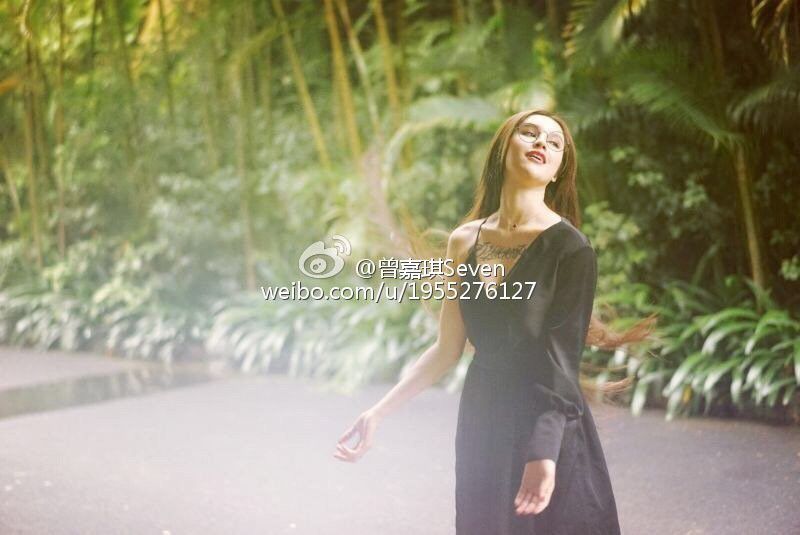 中德混血儿曾嘉琪Seven微博摄影写真图片