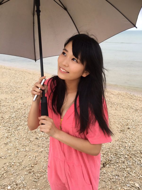 日本90后小美女横井ほなみ养眼美图欣赏