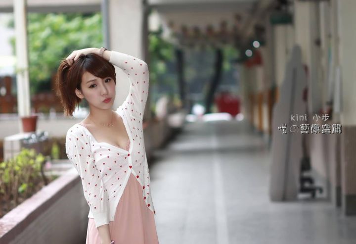 台湾混血美女Kimi步(吕思莹)私拍图片