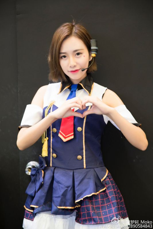 内地女模特曹梦轲Moko微博展会私拍写真