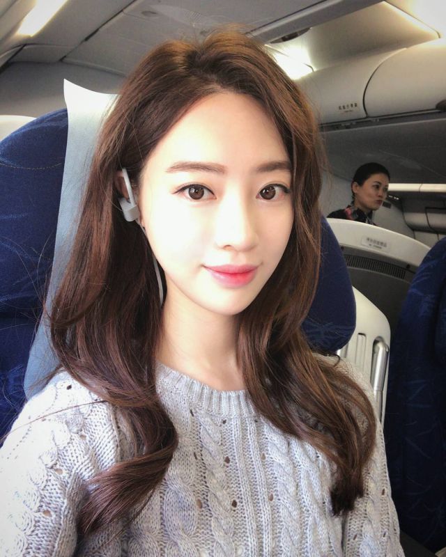 韩国瑜伽美女梁定原气质私拍图片