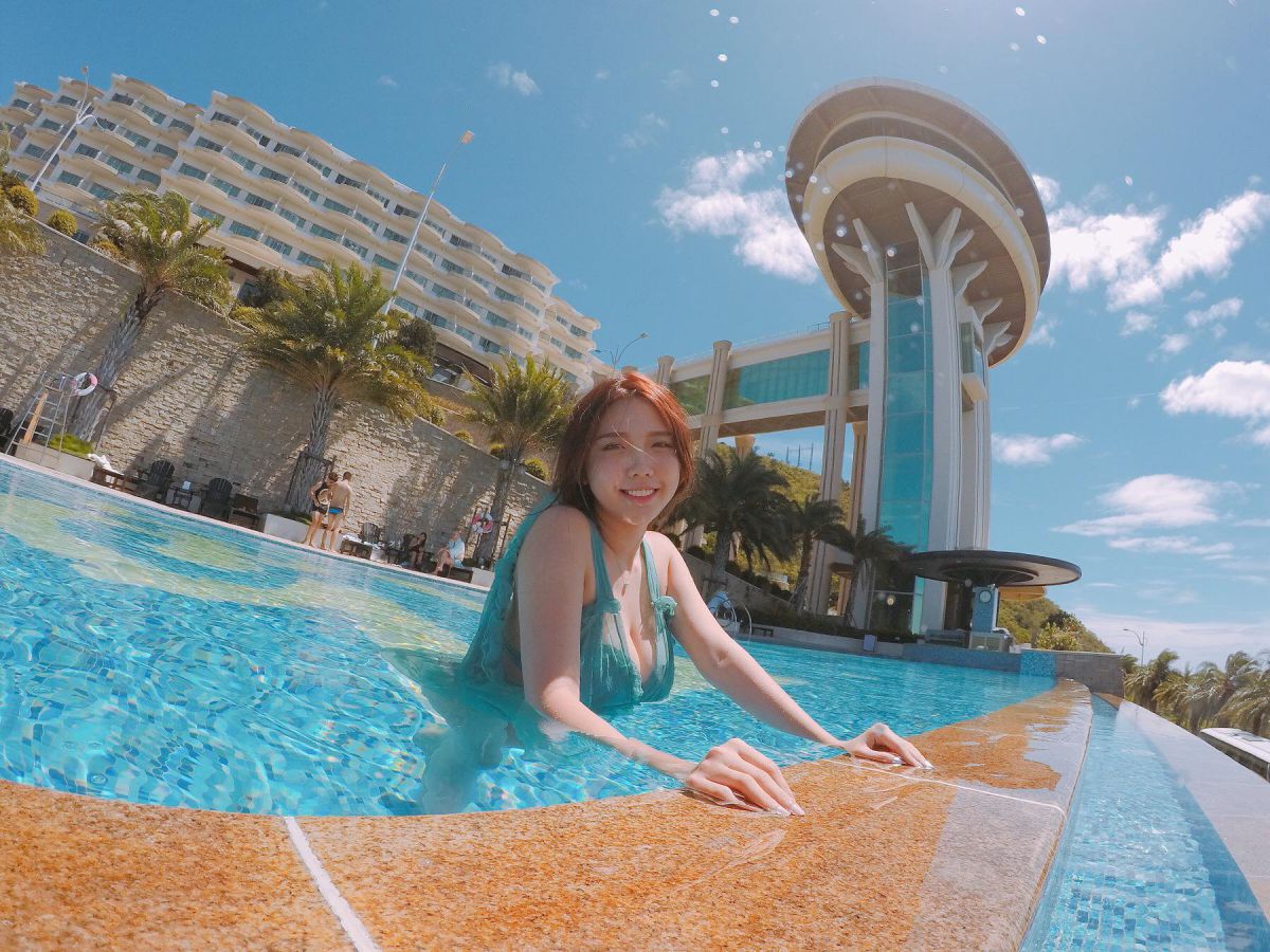 台湾美女正妹LIN NAINAI比基尼私拍图片
