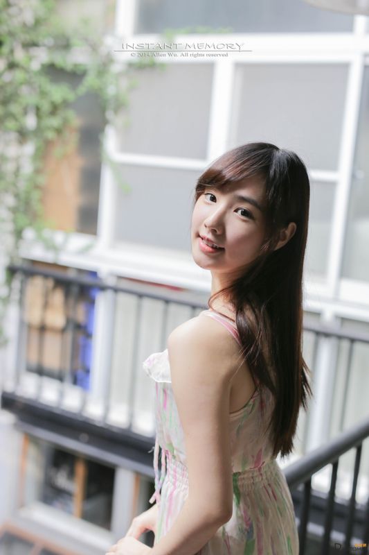 甜美可爱女生小苹果(郑裕蓁)自拍图片合辑