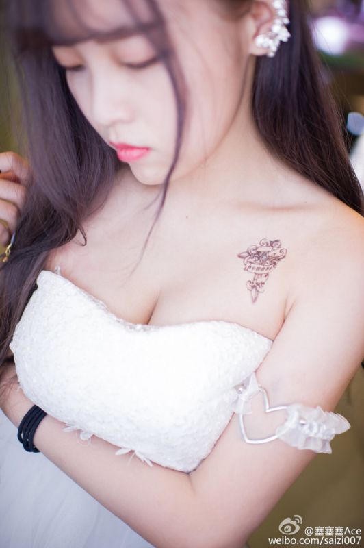 90后漂亮美眉塞塞塞Ace私拍美图大全