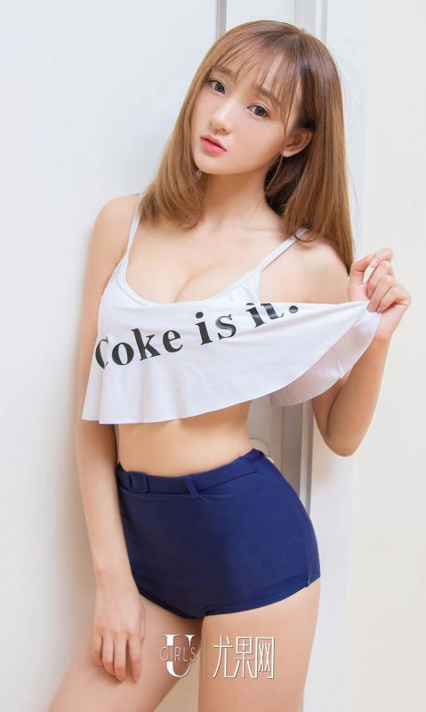 青春美少女李昭冉养眼私房照图片