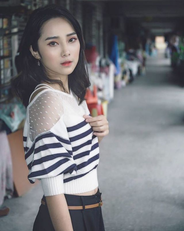 90后美女校花Lynne雨玄高清养眼图片