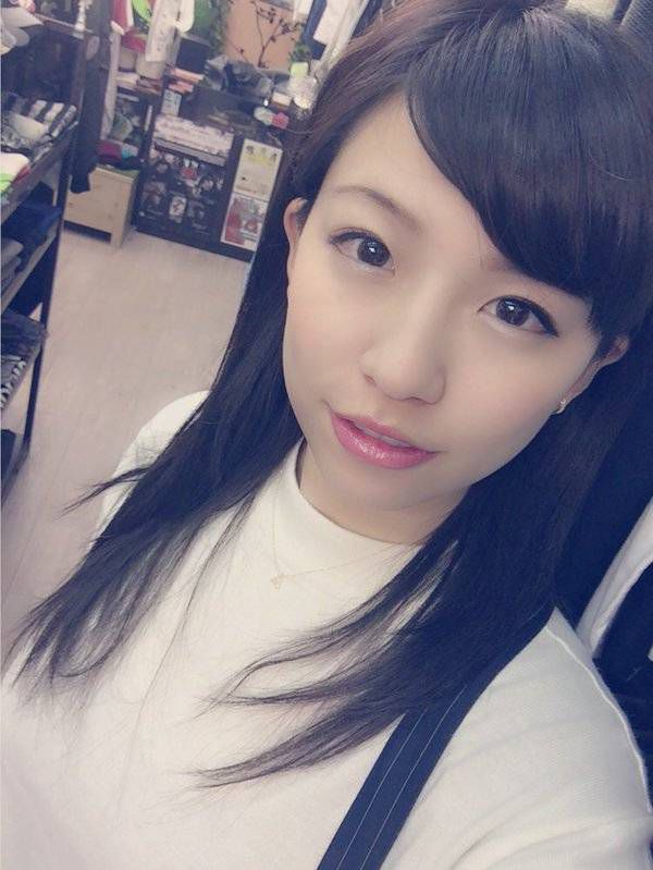 日本模特儿佐野マリア自拍写真图片