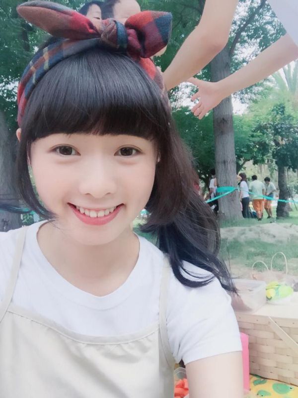 清纯氧气美女简廷芮自拍美图欣赏