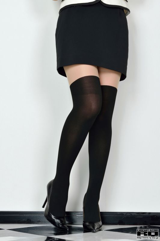 日本写真模特删玲菜制服摄影图片