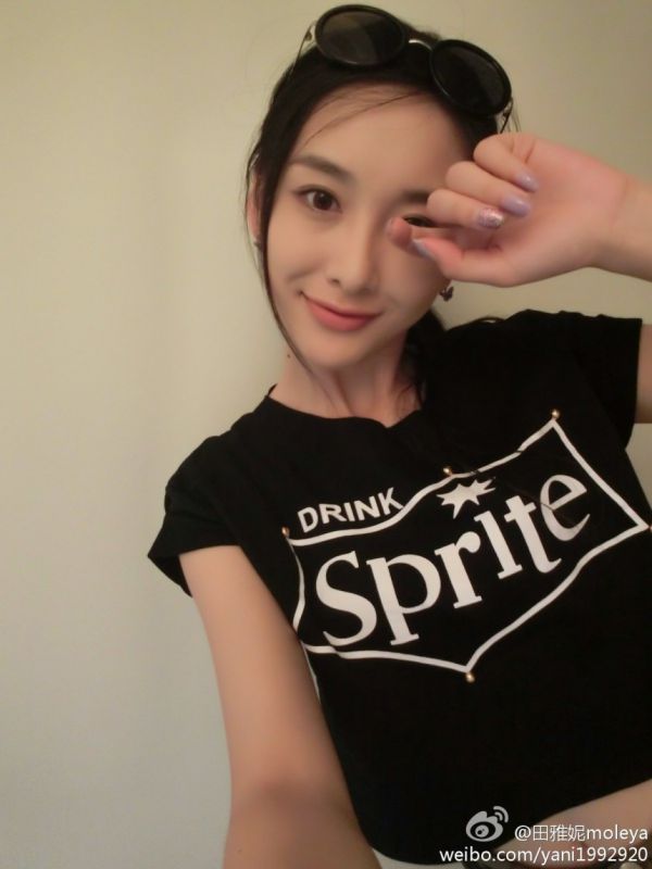 游戏展美女田小田微博私拍美图大全