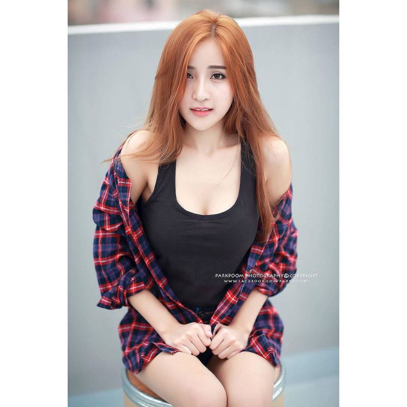 Thanyarat Charoenpornkittada混血美女校花唯美私拍图集